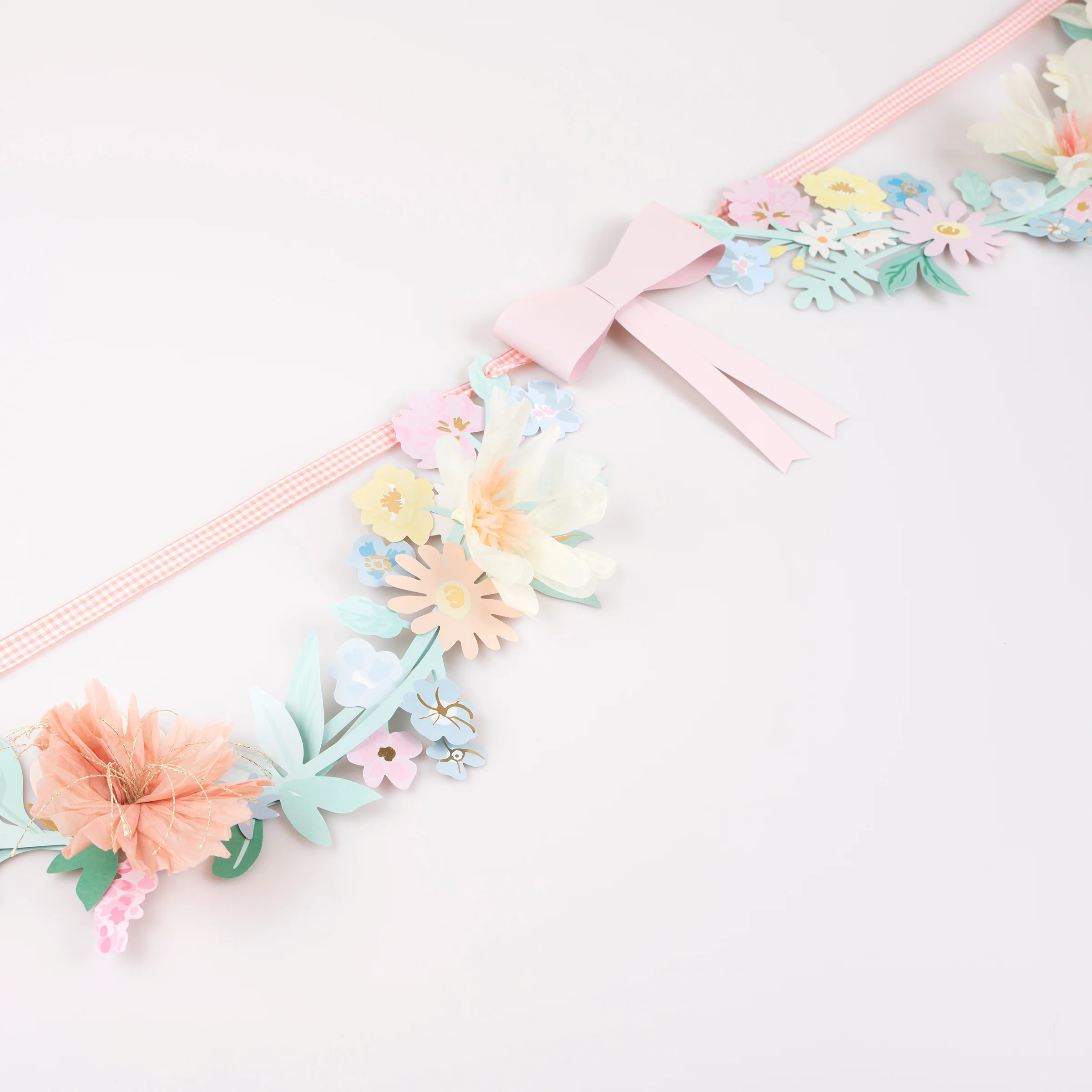Flower & Bow Garland - Image 3