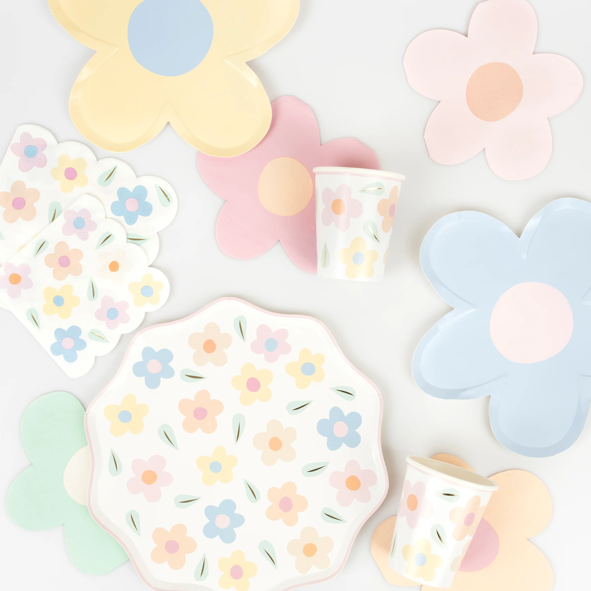 Happy Flowers Dinner Plates (x 8) - Image 3