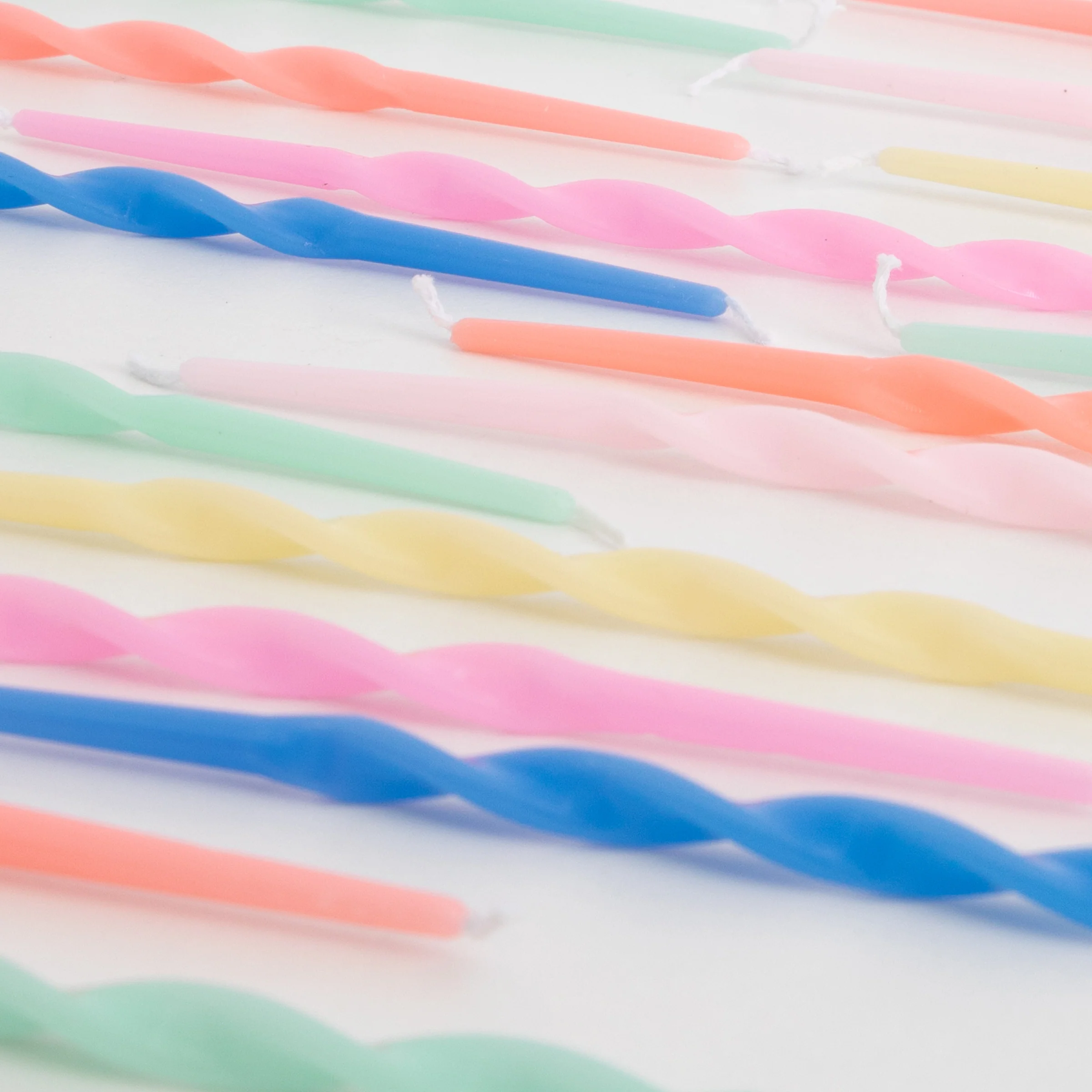 Mixed Twisted Long Candles (x 16) - Image 3