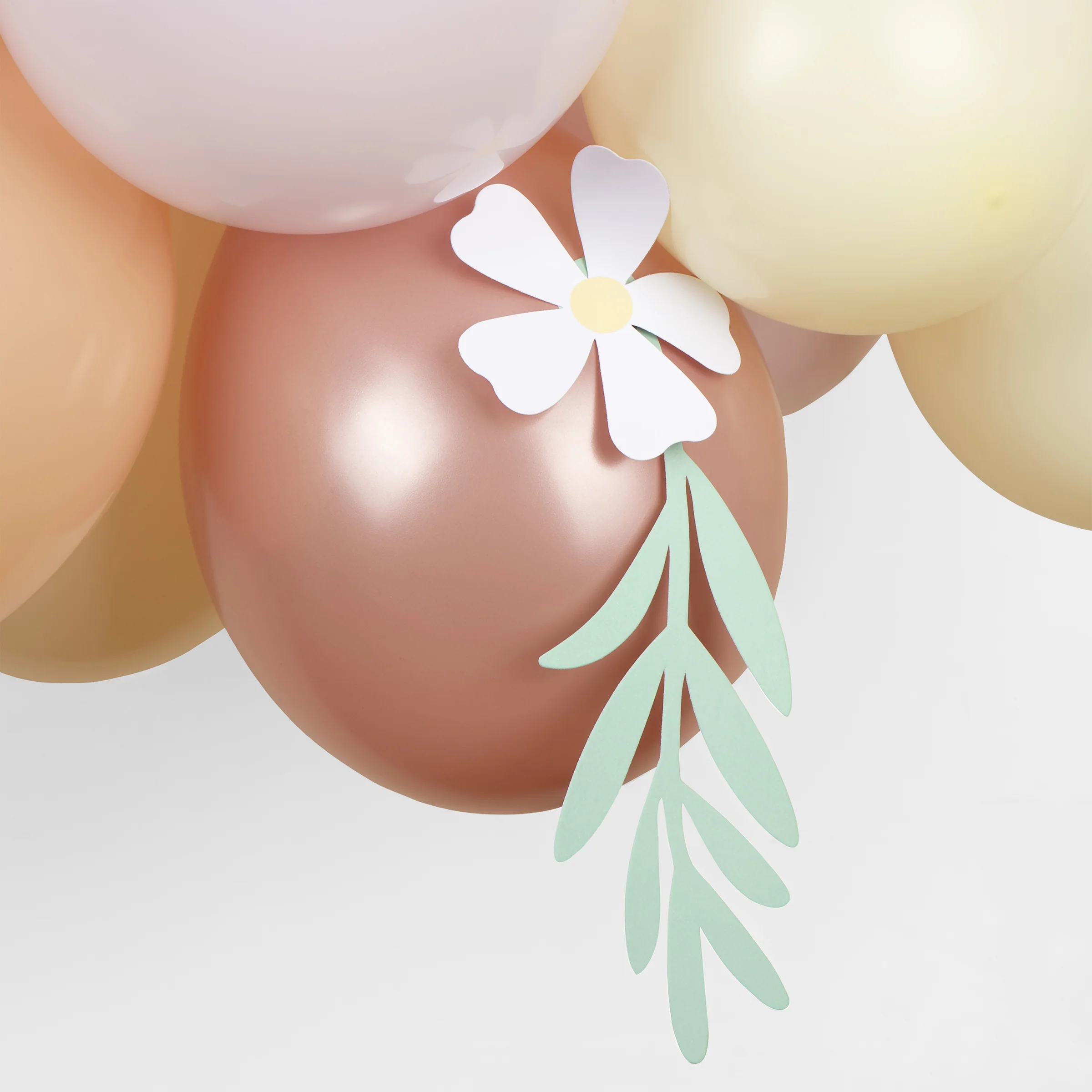 Pastel Daisy Balloon Garland (x 51 balloons) - Image 3
