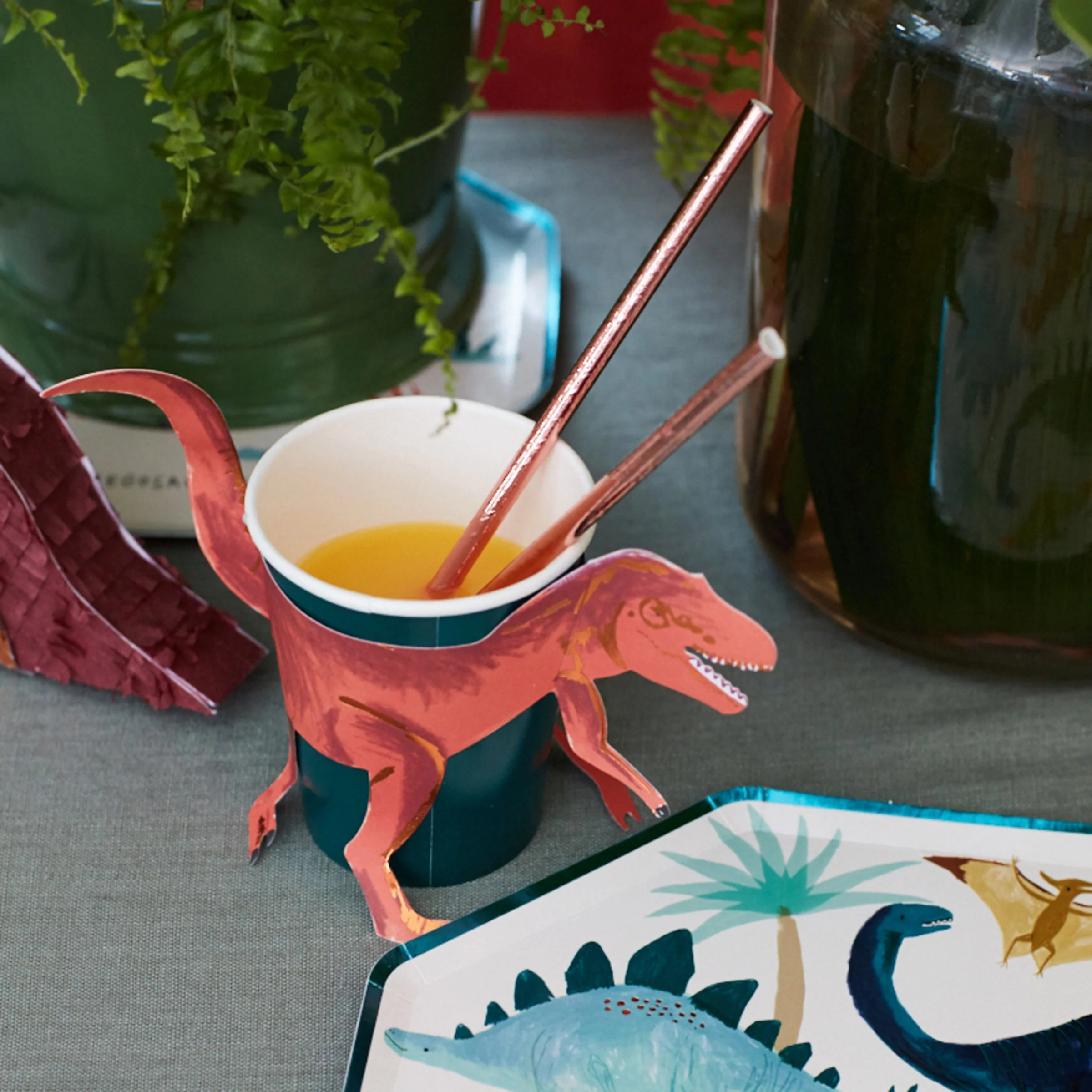 T-Rex Party Cups (x 8) - Image 4
